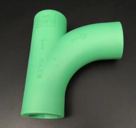 90度與順?biāo)畯濐^的區(qū)別是什么？如何選擇適合的給排水彎頭？