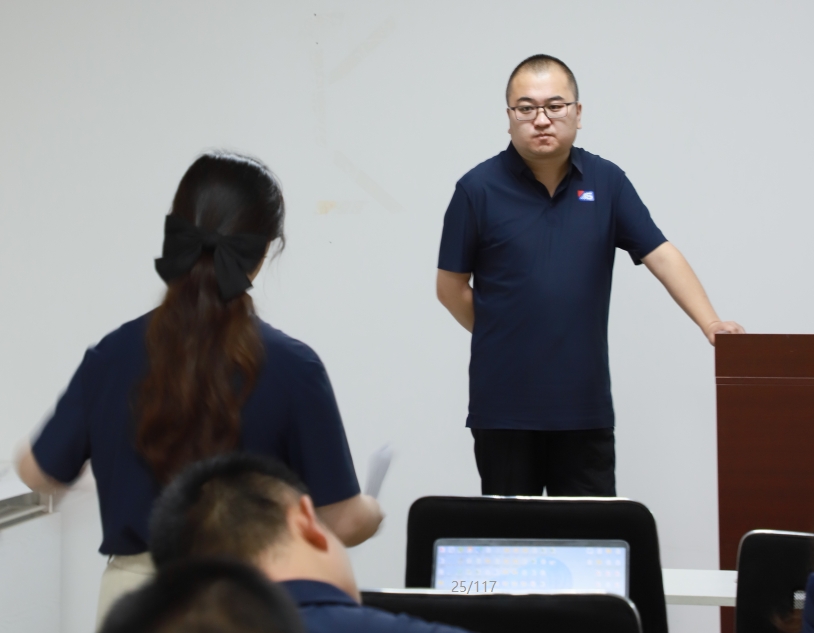 逆勢(shì)破局，聚力前行！龍勝管2025上半年度營銷會(huì)議圓滿落幕！